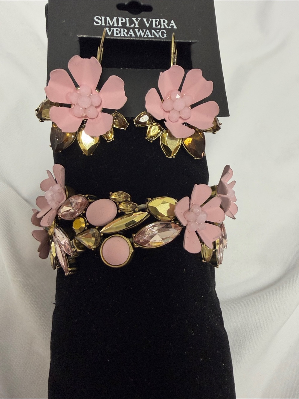 Simply Vera Vera Wang Pink Flower Drop Earrings and matching bracelet.